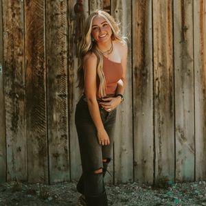 Meet your Posher, Jenni